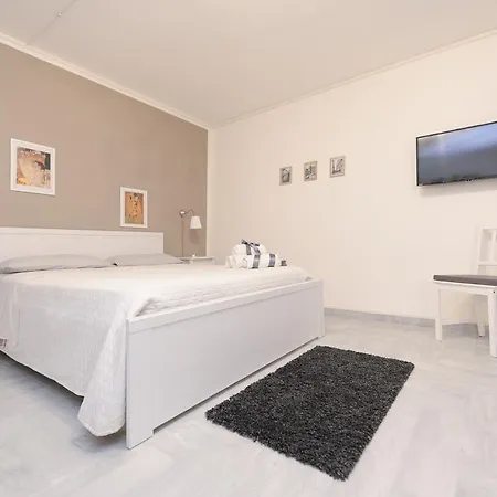 Canova Апартаменты Ното